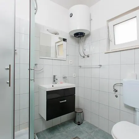 Komarac Apartment Slatine