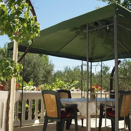 Komarac Apartment Slatine